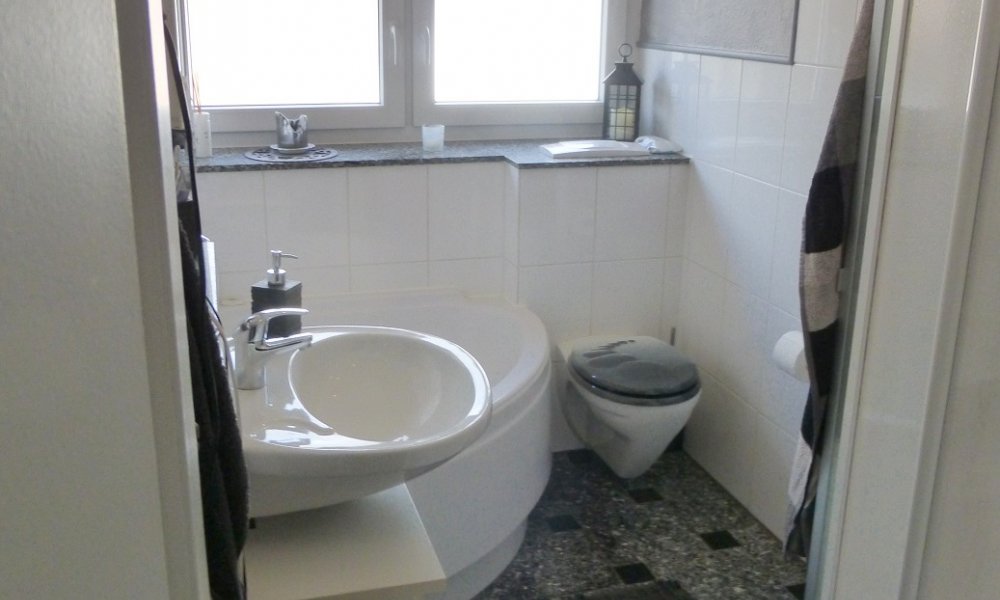 2-Familienhaus mit Platz in ruhiger, toller Lage